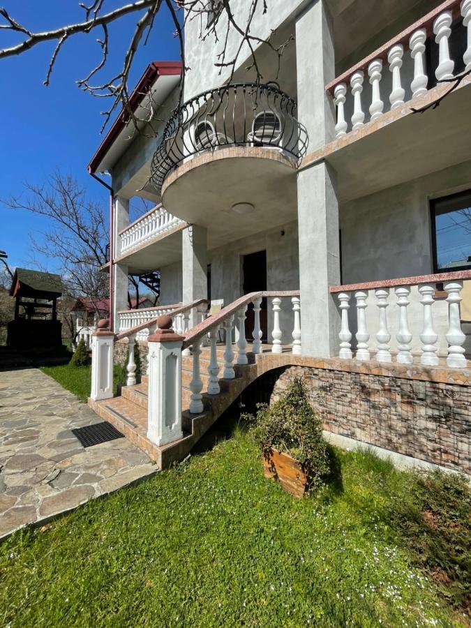 У Михайла Lägenhet Truskavets Exteriör bild