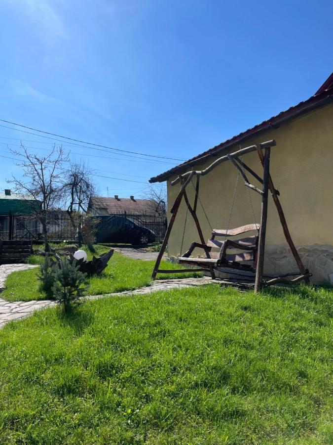 У Михайла Lägenhet Truskavets Exteriör bild
